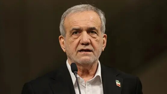 رئیس جمهور به نمایشگاه نفت رفت+تصویر