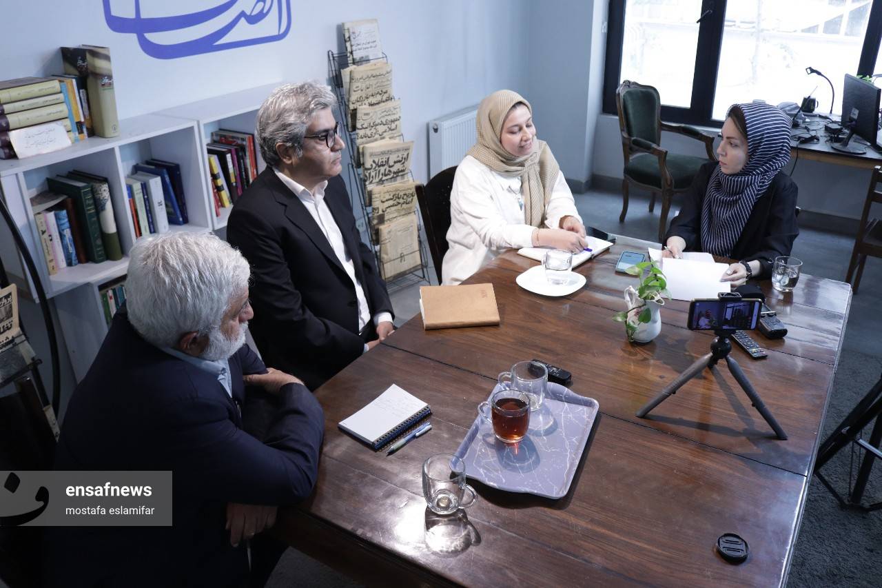 میزگرد داغ ایران و مهاجران افغان /۲/ واعظ مهدوی: خطای یک افغانی را تعمیم ندهیم | خسروی: با مهاجرت لجام‌گسیخته مخالفم | بازتاب امروز