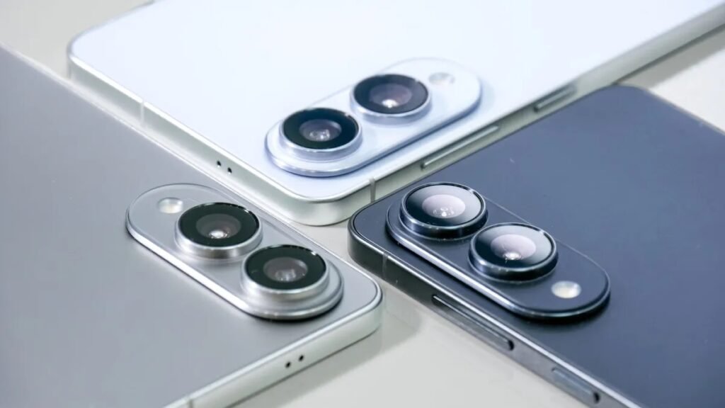 ابتدا به رسانه ها و YouTobers به ​​Galaxy S25 Edge نگاه کنید: مانند ظرافت و انتقاد از باتری