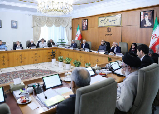 اولین گام برای افزایش اختیار استانداران از نظر معاون دفتر عارف/ چه اختیاری به استانداری‌ها تفویض شده است؟