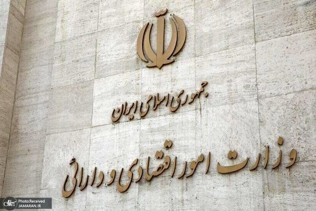 انتقاد روزنامه نزدیک به قالیباف از تاخیر در معرفی وزیر اقتصاد /  دولت  با این‌کار،پیام خوبی به مجلس ،افکار عمومی و نهادهای اقتصادی نمی‌دهد