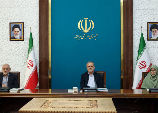 این وزیر دولت چهاردهم در آستانه استیضاح است+عکس