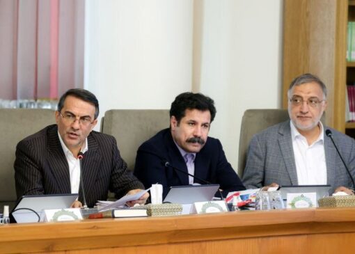 تصویری از همنشینی زاکانی با معاون پزشکیان در جلسه هیئت دولت