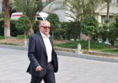 سخنان پزشکیان درباره معاون پیشین پارلمانی اش در روز عزل و روز تودیع، متناقض نیست؟