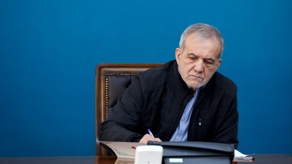 پیام توییتری پزشکیان به مناسب میلاد امام رضا(ع)/ بخشی از همبستگی ما ایرانی‌ها حول عشق به حضرت رضا شکل گرفته است
