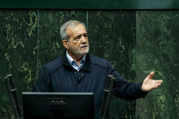 پزشکیان: هیچ‌گاه متجاوز نبودیم و نیستیم، اما مقابل جنایتکار وحشی با قدرت می‌ایستیم/ دولت می‌کوشد اختلالی در زندگی مردم ایجاد نشود