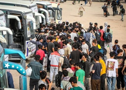 بازگشت بی سابقه مهاجران افغان از ایران | بازتاب امروز
