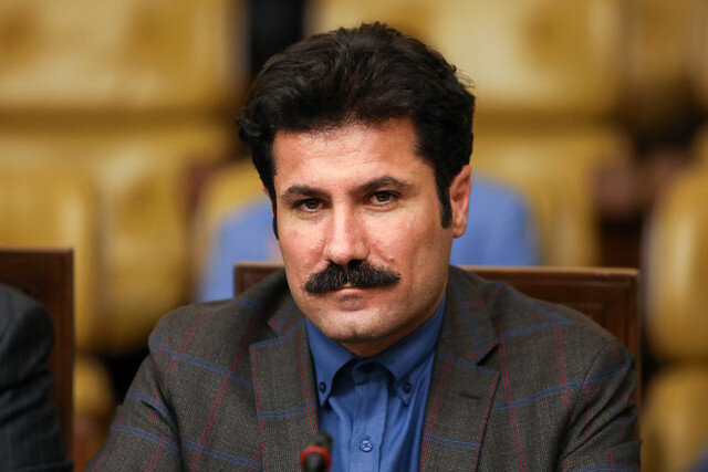عبدالکریم حسین زاده در جمع آسیب دیدگان جنگ ۱۲ روزه حاضر شد/ از طرف کل دولت از شما عذر می‌خواهم