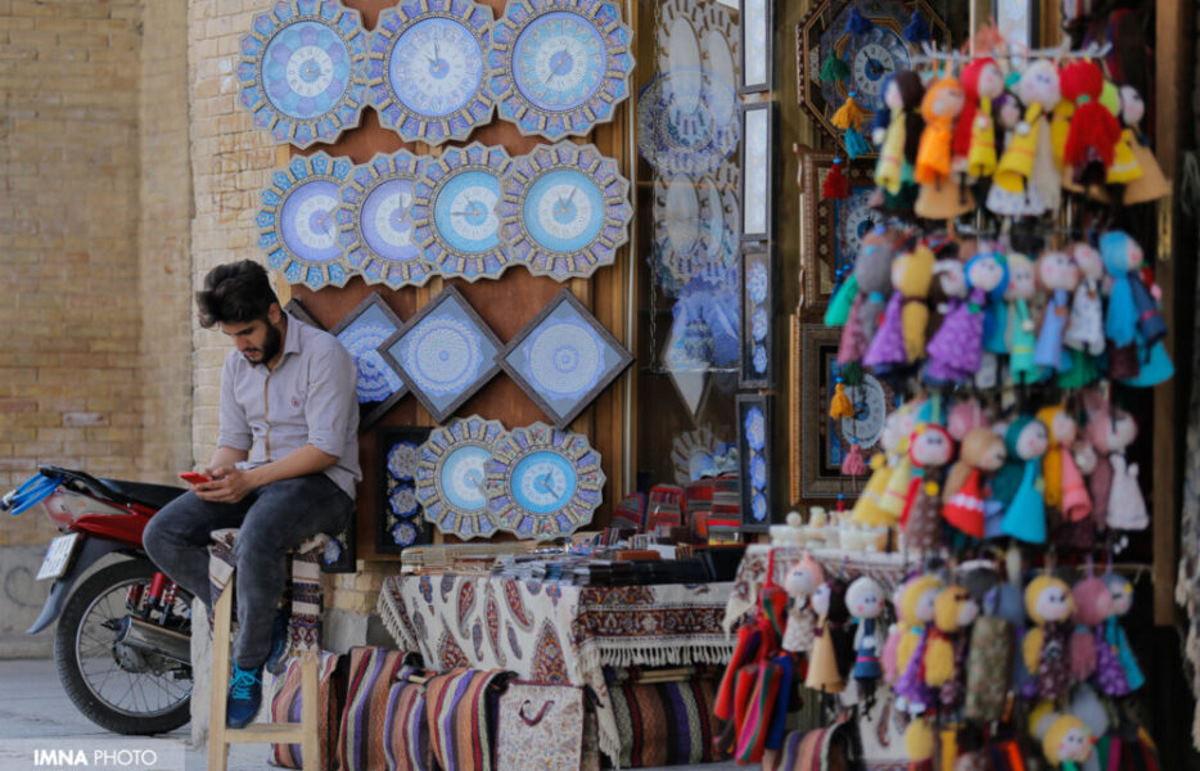 تیغ تقلبی‌ها زیر گلوی بازار صنایع دستی