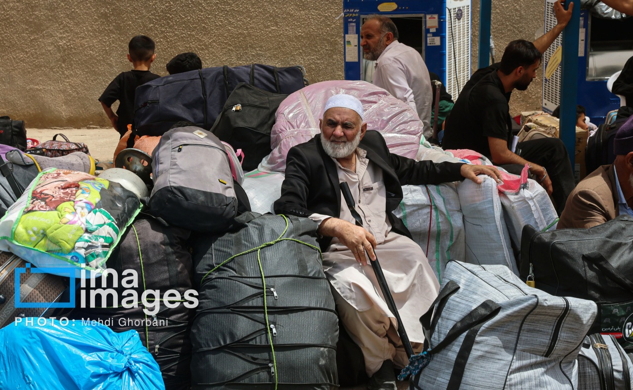 سپاس از همسایه: چهار دهه میزبانی ایران از مهاجرین افغانستان | بازتاب امروز