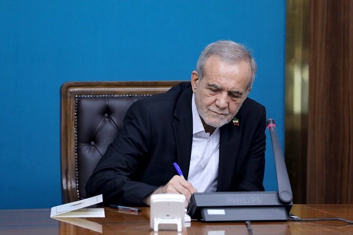 چه چیزی مخالفان  پزشکیان را عصبانی کرده است؟ / خالص سازان از پزشکیان و دولتمردانش طلبکارند!