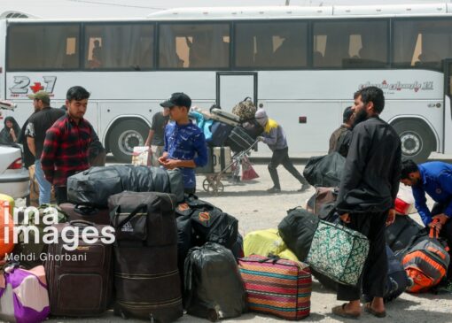 کامنت انصاف | جدال بر سر اخراج اتباع غیر مجاز | بازتاب امروز