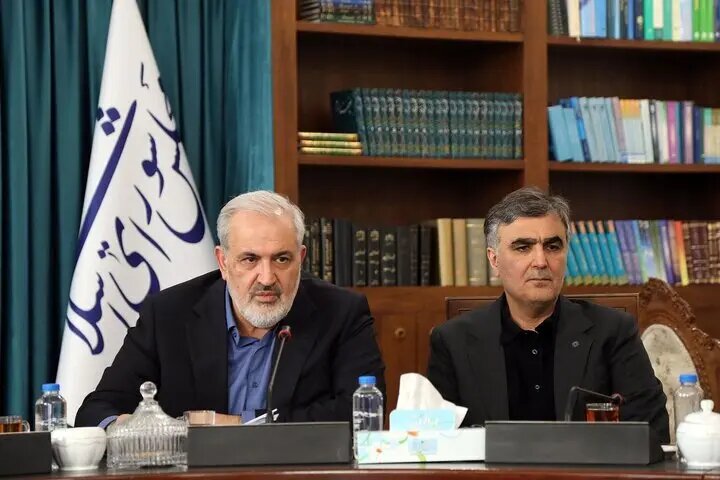 شنیده ها از تغییر در تیم اقتصادی دولت/ خداحافظی فرزین و علی آبادی از دولت؟/ دلایل جدایی احتمالی هر کدام چیست؟