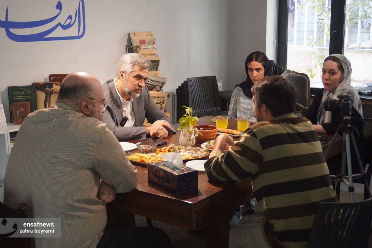 حسین کرمانپور مهمان عصرانه انصاف [+گزارش تصویری] | بازتاب امروز