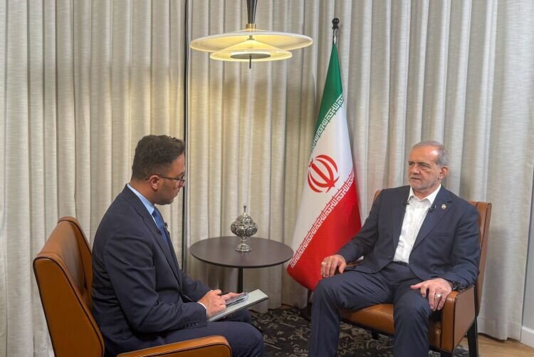 آمادگی ایران برای گفتگو با آمریکا به روایت پزشکیان/ تحلیل رییسجمهور از پشت پرده اسنپبک در مصاحبه با «العربی قطر»