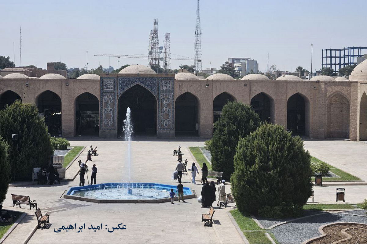 «ساختمان ۶ طبقه‌ی کنار ارگ کرمان خلاف ضوابط است»