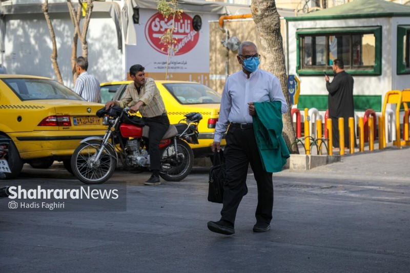 مشهد غرق در غبار