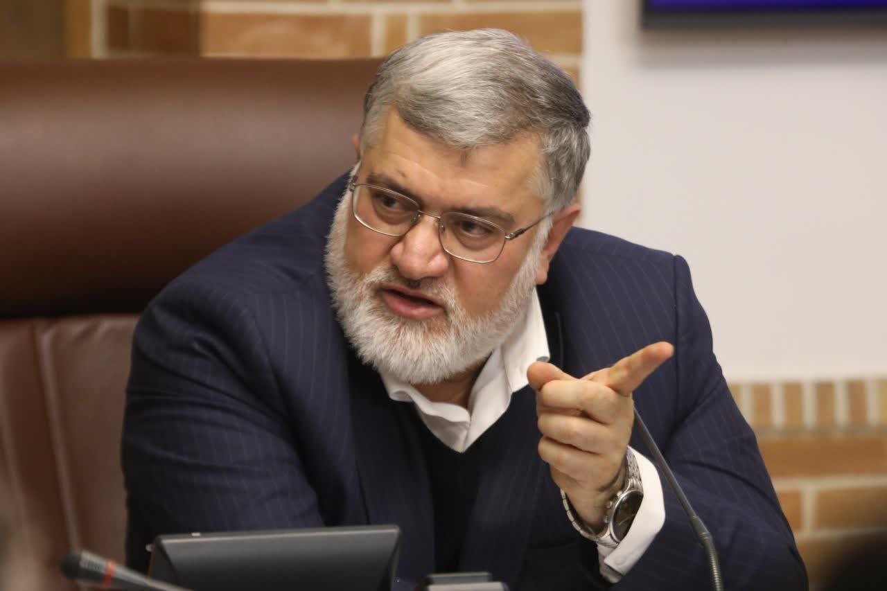 واکنش استاندار تهران به احتمال بازگشت خاموشی ها؛ سوالات سخت می پرسید!/ ابری وجود ندارد که بخواهند آن را بارور کنند!