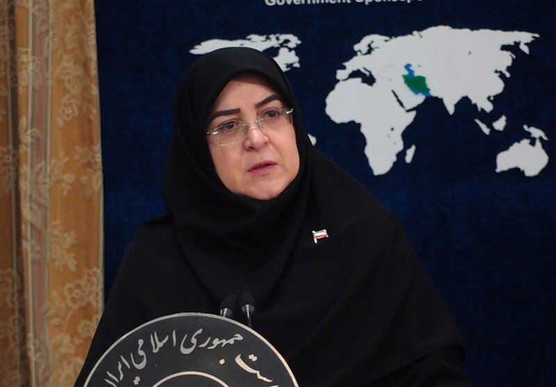سوال خبرآنلاین از سخنگوی دولت: آیا با اینترنت پرو امنیت کشور تامین می شود/ مهاجرانی: توضیحات را ارائه کردم!/ اینترنت پرو مصوب شورای عالی امنیت ملی است