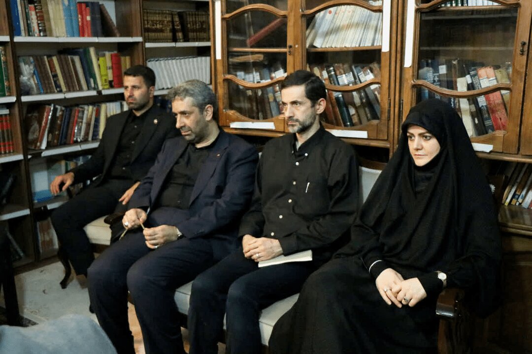 آیت الله نوری همدانی در دیدار با پزشکیان: صداوسیما از بیان سخنان ناامیدکننده پرهیز کند/ فرزندان رئیس جمهوری هم بودند+ تصویر