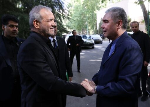 دیدار رهبر ملی ترکمنستان با پزشکیان/ استقبال وزرای دولت از هیات مهمان تهران/ خانم وزیر هم بود + تصویر