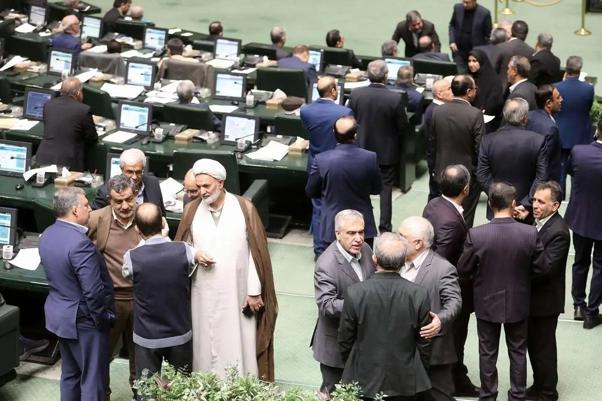 دوقطبی‌سازان در سنگرهای دیروز | بازتاب امروز
