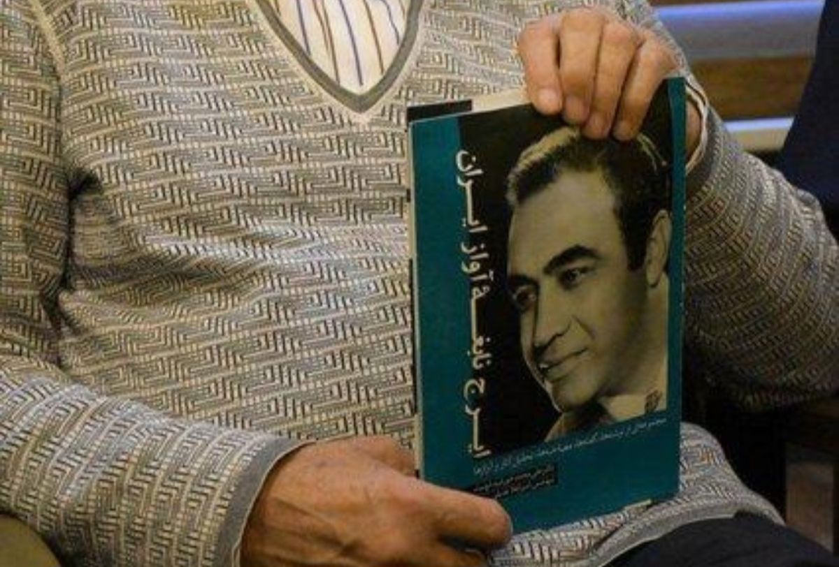 چرا آهنگ «پیرهن صورتی» ایرج ماندگار شد؟ [+صدا] | بازتاب امروز