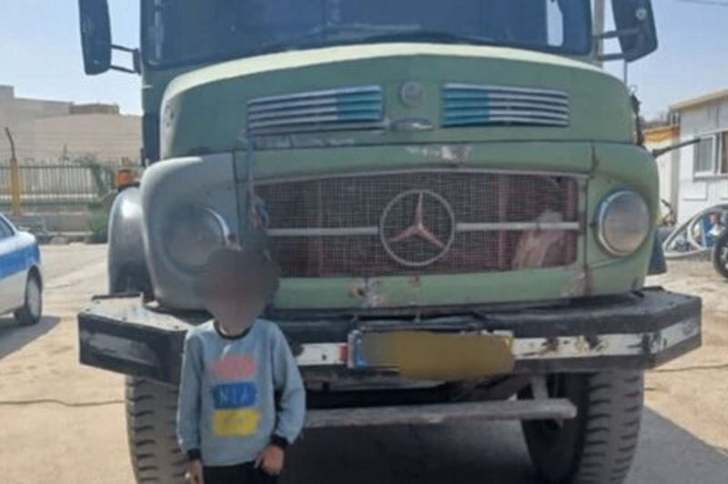 کودک ۸ ساله پشت فرمان در شاهین‌شهر | کامیون توقیف شد | بازتاب امروز