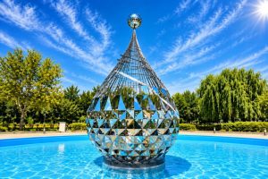 نماد ۵ متری زاینده‌رود در اصفهان رونمایی شد | بازتاب امروز