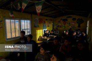 وجود ۱۷۰ مدرسه چادری عشایری در خوزستان |هشدار خطر صاعقه برای مدارس کانکسی | بازتاب امروز
