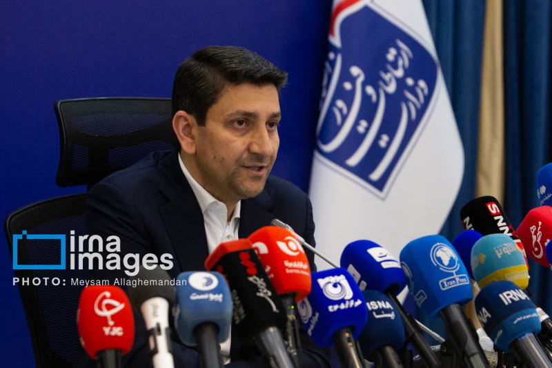 وزیر ارتباطات: «طرح ملی پایداری شبکه تلفن همراه با محوریت سمنان اجرا می‌شود» | بازتاب امروز